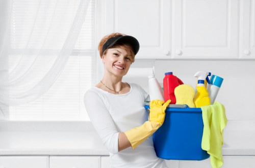 Local deep cleaning team working in a Notting Hill residence